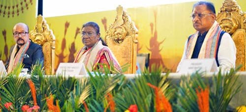 चिकित्सक हमेशा मानवीय मूल्यों के साथ कार्य करें : राष्ट्रपति श्रीमती द्रौपदी मुर्मु