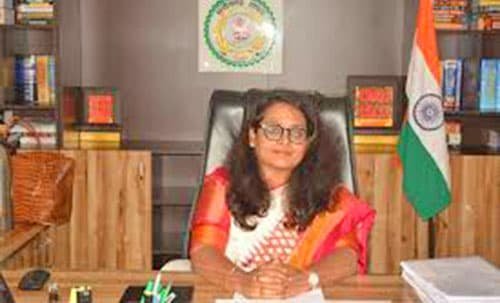 कलेक्टर ने ली धान खरीदी से संबंधित अधिकारियों की बैठक