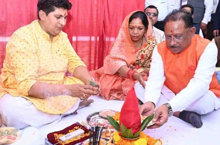 मुख्यमंत्री साय ने जशपुर जिले के सलियाटोली में 726.27 करोड़ रूपए के विकास कार्यों का किया लोकार्पण और भूमिपूजन