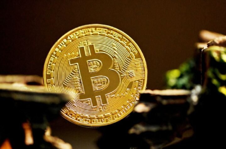 Bitcoin Makes New High of More than USD 1,08,200 Before Seeing loss