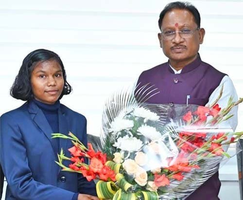 राष्ट्रीय जूडो खिलाड़ी हेमबती ने मुख्यमंत्री से साझा किया ओलंपिक में मेडल जीतने का सपना