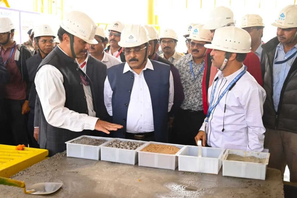 SAIL News: बीएसपी के बाद अब Rourkela Steel Plant में ‘इको ब्रिक’ पेवर ब्लॉक का प्रोडक्शन, DIC के हाथों सौगात