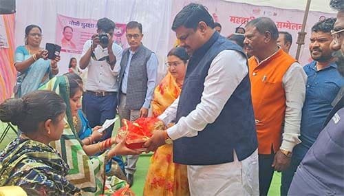 महिला सशक्तिकरण और बाल कल्याण के लिए दुर्ग में महतारी वंदन सम्मेलन आयोजित