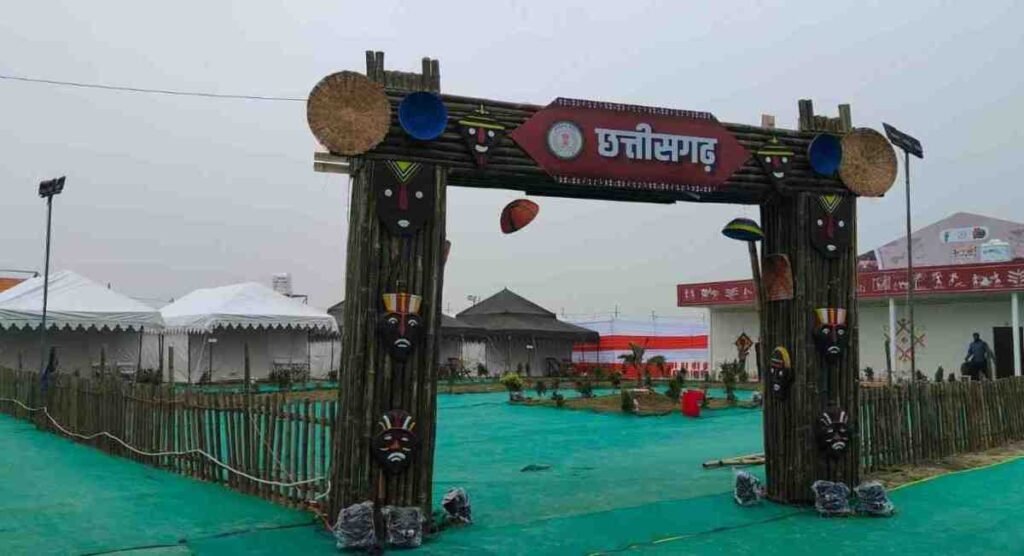 मुख्यमंत्री विष्णु देव साय की पहल पर प्रयागराज महाकुंभ में छत्तीसगढ़ पवेलियन: राज्य के लोगों के रुकने और उनके भोजन की निःशुल्क व्यवस्था