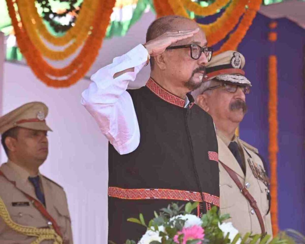 गणतंत्र दिवस समारोह-राज्यपाल रमेन डेका ने राजधानी के मुख्य समारोह में विजेताओं को किया सम्मानित