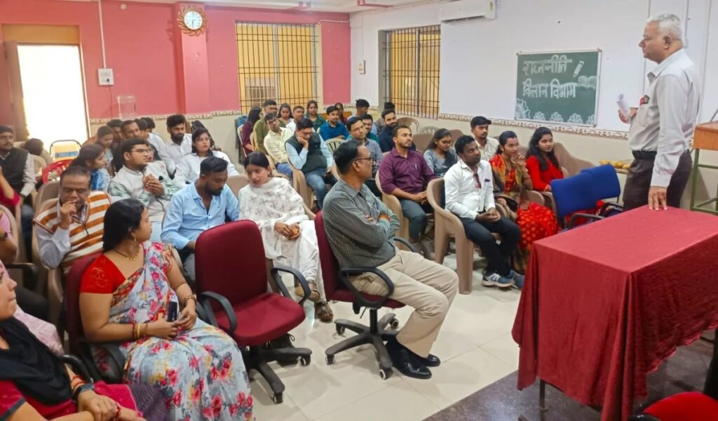 कल्याण कॉलेज में एल्युमिनी मीट, एक्स स्टूडेंट्स और प्रोफेसर्स ने किया प्रेरित