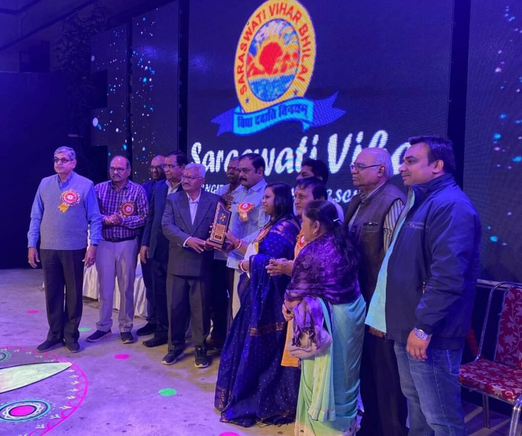 सरस्वती विहार इंग्लिश मीडियम हायर सेकेंडरी स्कूल में वार्षिकोत्सव का हुआ आयोजन