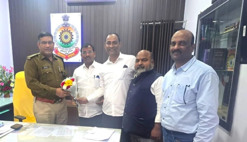 बीएसपी बोरिया गेट और सुपेला संडे बाजार पर ध्यान दीजिए साहब…