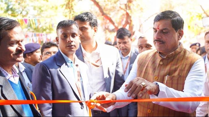 मुख्यमंत्री डॉ. मोहन यादव ने रविंद्र भवन में 31 वीं नेशनल चिल्ड्रन साइंस कांग्रेस का शुभारंभ किया।