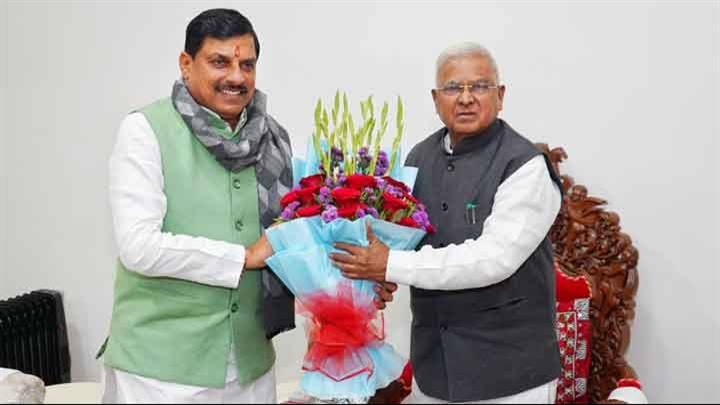 आज राजभवन में राज्यपाल श्री मंगुभाई पटेल से मुख्यमंत्री डॉ मोहन यादव ने सौजन्य मुलाकात की।