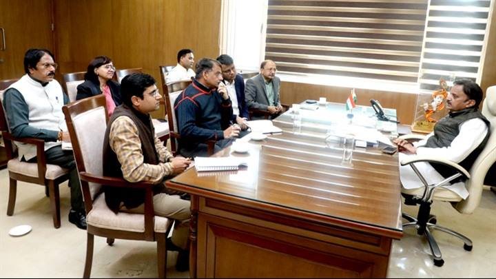 चिकित्सा शिक्षकों की भर्ती का वार्षिक कैलेंडर शीघ्र करें जारी : उप मुख्यमंत्री श्री शुक्ल