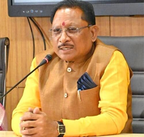 नक्सलवाद पर कड़ा प्रहार: आत्मसमर्पण और विकास से बदलता बस्तर