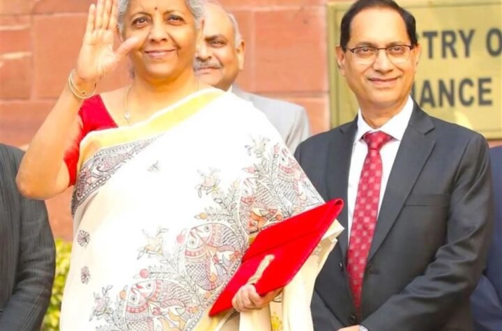 बजट 2025-26: व्‍यापार में सुविधा देने पर फोकस, वित्त मंत्री निर्मला सीतारमण ने दिया जीएसटी संशोधन का प्रस्‍ताव