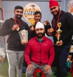 फिटनेस किंग जिम का जिला स्तरीय चैंपियनशिप में दबदबा,तीन गोल्ड मेडल जीते