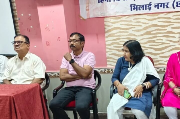 अंतरराष्ट्रीय मातृभाषा दिवस 2025: कल्याण कॉलेज में भारतीय भाषाओं की महत्ता पर महामंथन