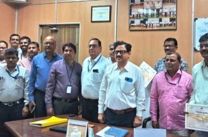 बीएसपी स्टील मेल्टिंग शॉप 2 के होनहार कर्मचारियों को मिला कर्म शिरोमणी अवॉर्ड, ये है नाम