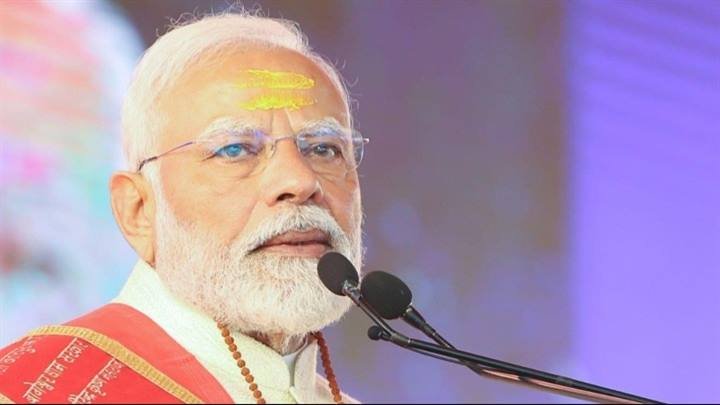 प्रधानमंत्री श्री नरेन्द्र मोदी ने छतरपुर के गढ़ा में "बागेश्वर धाम मेडिकल साइंस एंड रिसर्च इंस्टीट्यूट" में शिलापूजन समारोह को संबोधित किया।