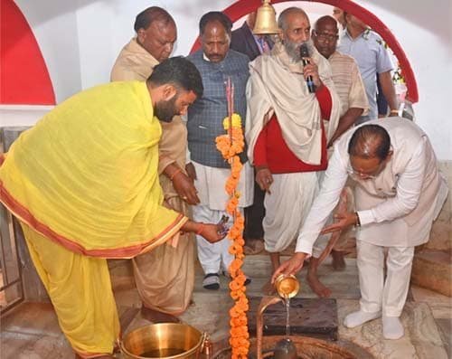 गहिरा गुरु महाराज के उपदेशों से आदिवासी समाज को मिला सत्य सनातन धर्म का बोध- मुख्यमंत्री विष्णुदेव साय