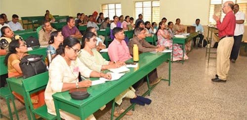 त्रिस्तरीय पंचायत चुनाव: मतदान दलों को दिया गया द्वितीय चरण का प्रशिक्षण